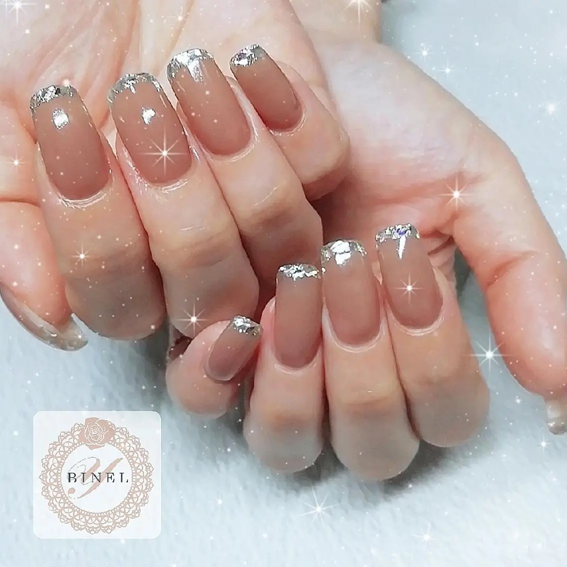 ネイル フレンチネイル ガラスフレンチ ハンドネイル Nail Salon Y.BINELのネイルデザイン
