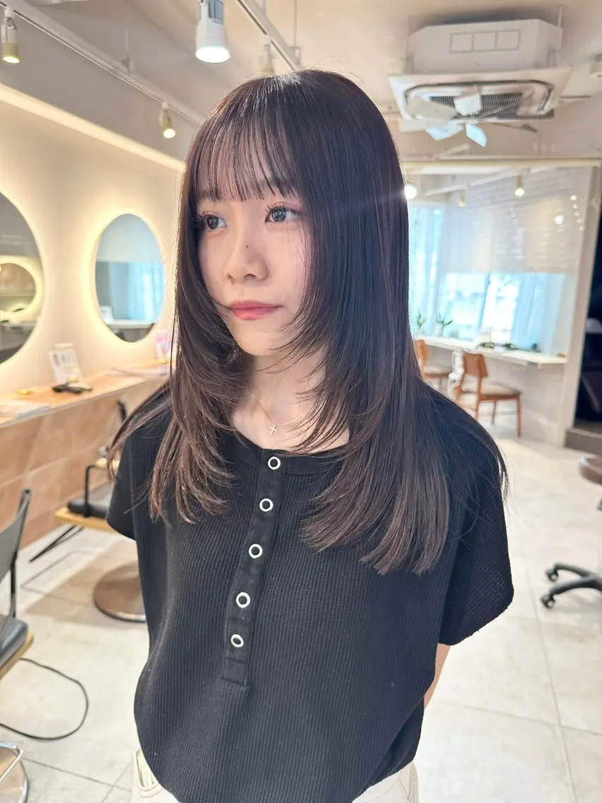 ロングレイヤーカットモデルの写真