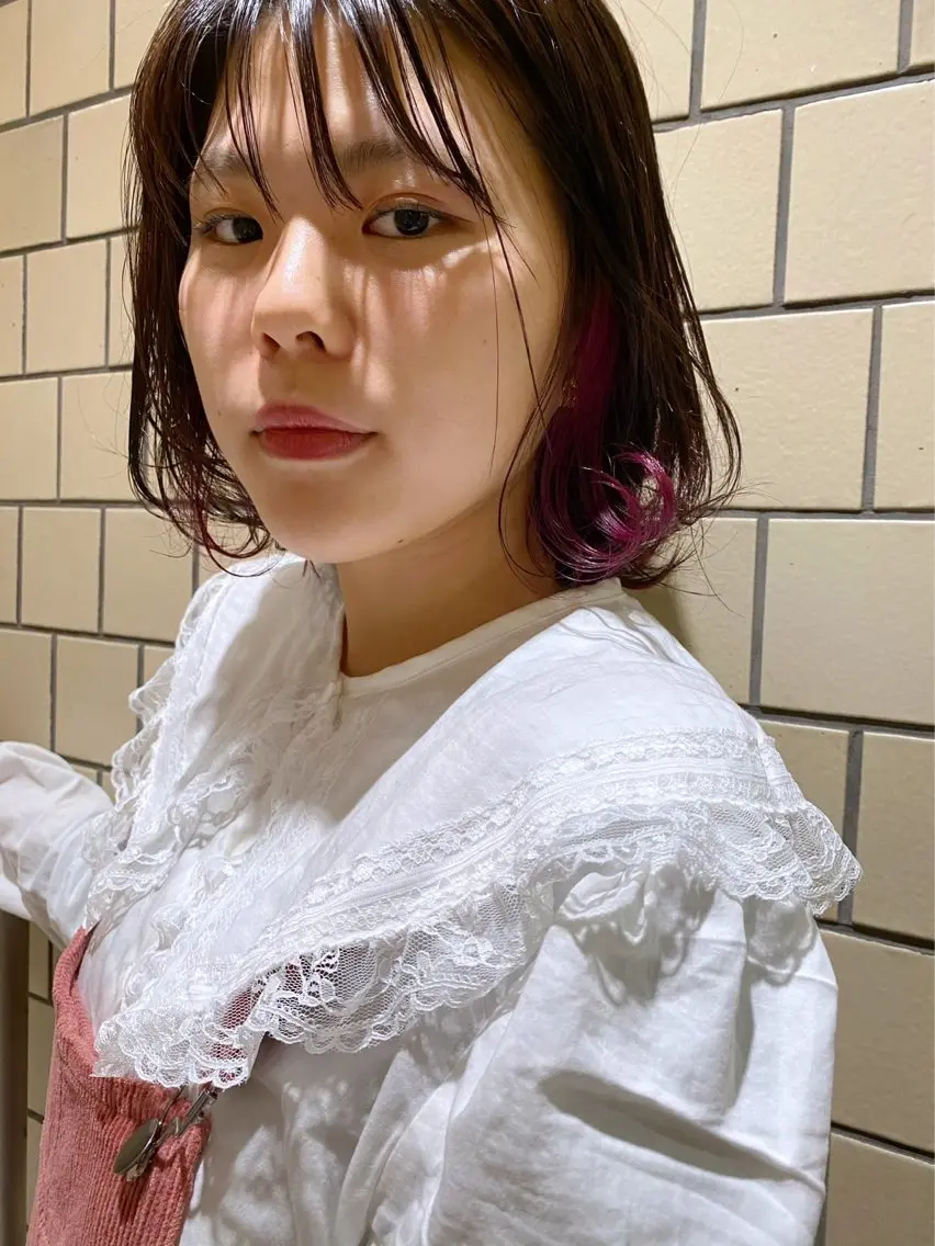 ミディアム カラー インナーカラー アシカガ ヨウコのヘアスタイル