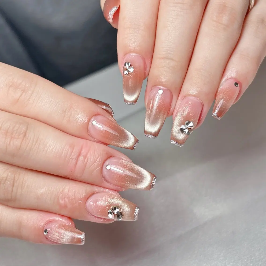 ネイル ハンドネイル ハンドケア Aura  Nail 長さだし/パラジェルのネイルデザイン