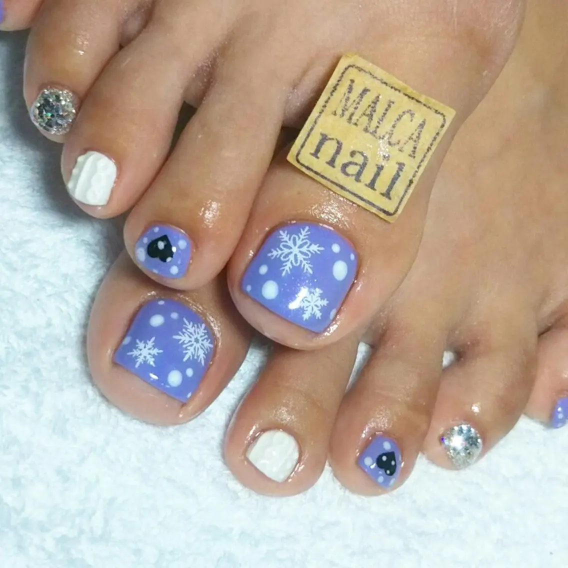 パーマ ネイル キッズ マツエク・マツパ ミディアム カラー 荒木 莉奈のネイルデザイン