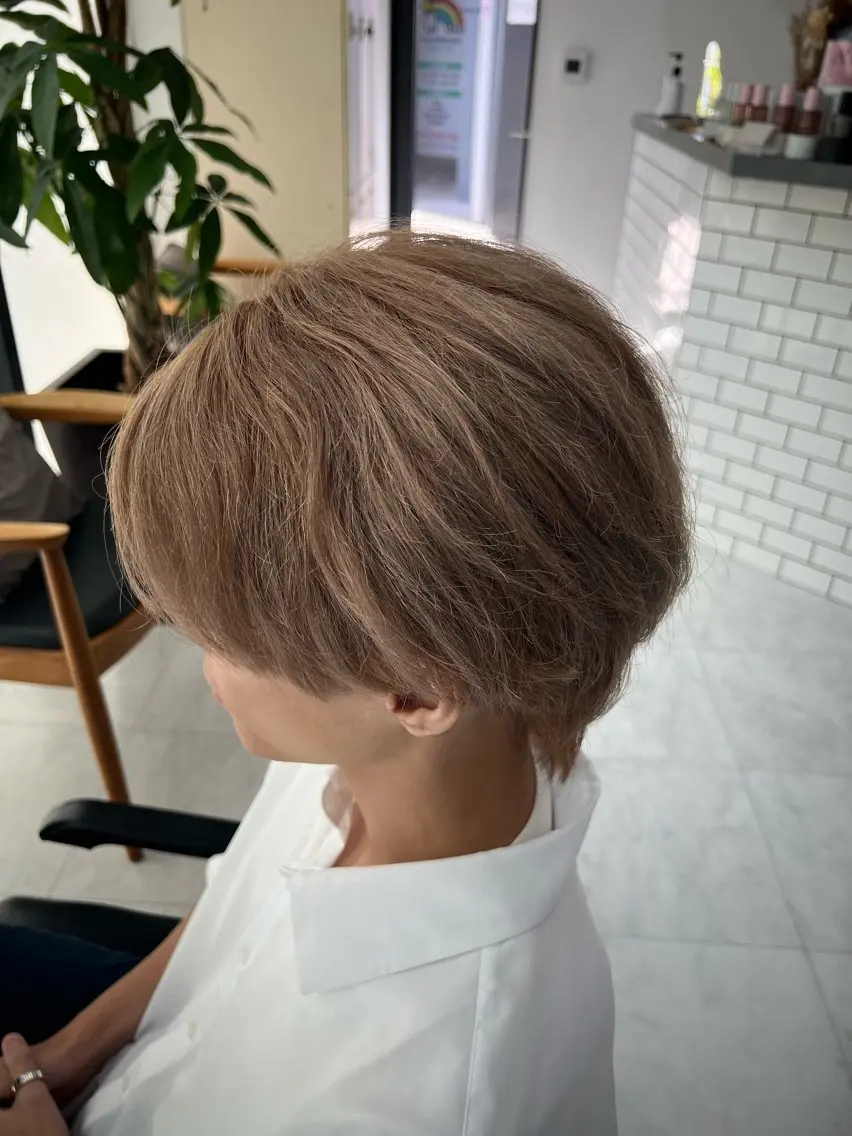 カラー メンズ ヘアカラー トリートメント ダブルカラー寒色系 ボリューム改善ハヤトのヘアスタイル