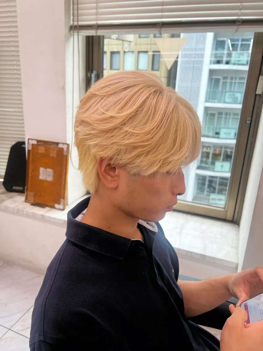 カラー メンズ カット ヘアカラー トリートメント ヘッドスパ ヘアセット 💍透明感×韓流ハイ トーン💍RYUTAのヘアスタイル
