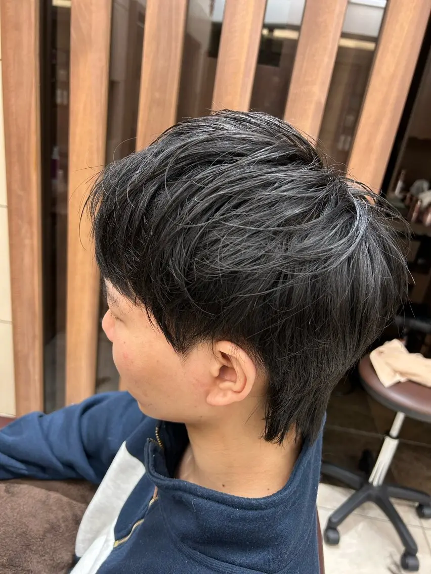 メンズ 寒河江 真希のヘアスタイル