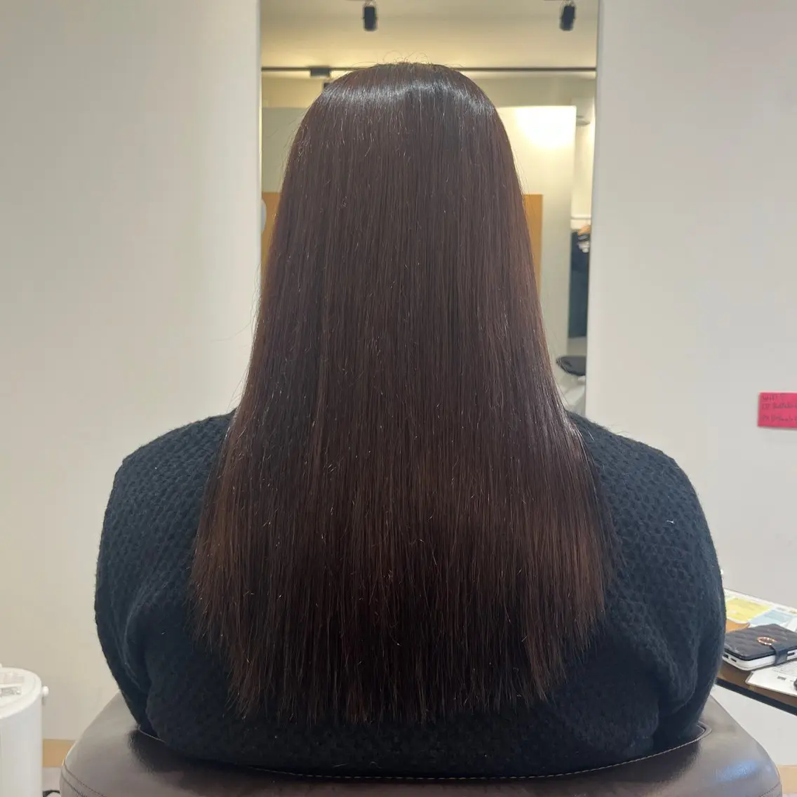 カラー 荒井 茉凜のヘアスタイル