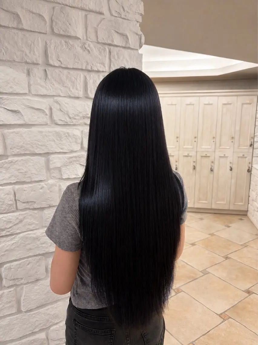 ロング カラー 黒髪 ブルーカラー ブルーブラック 透明感カラー ヘアカラー 阿部 未來のヘアスタイル