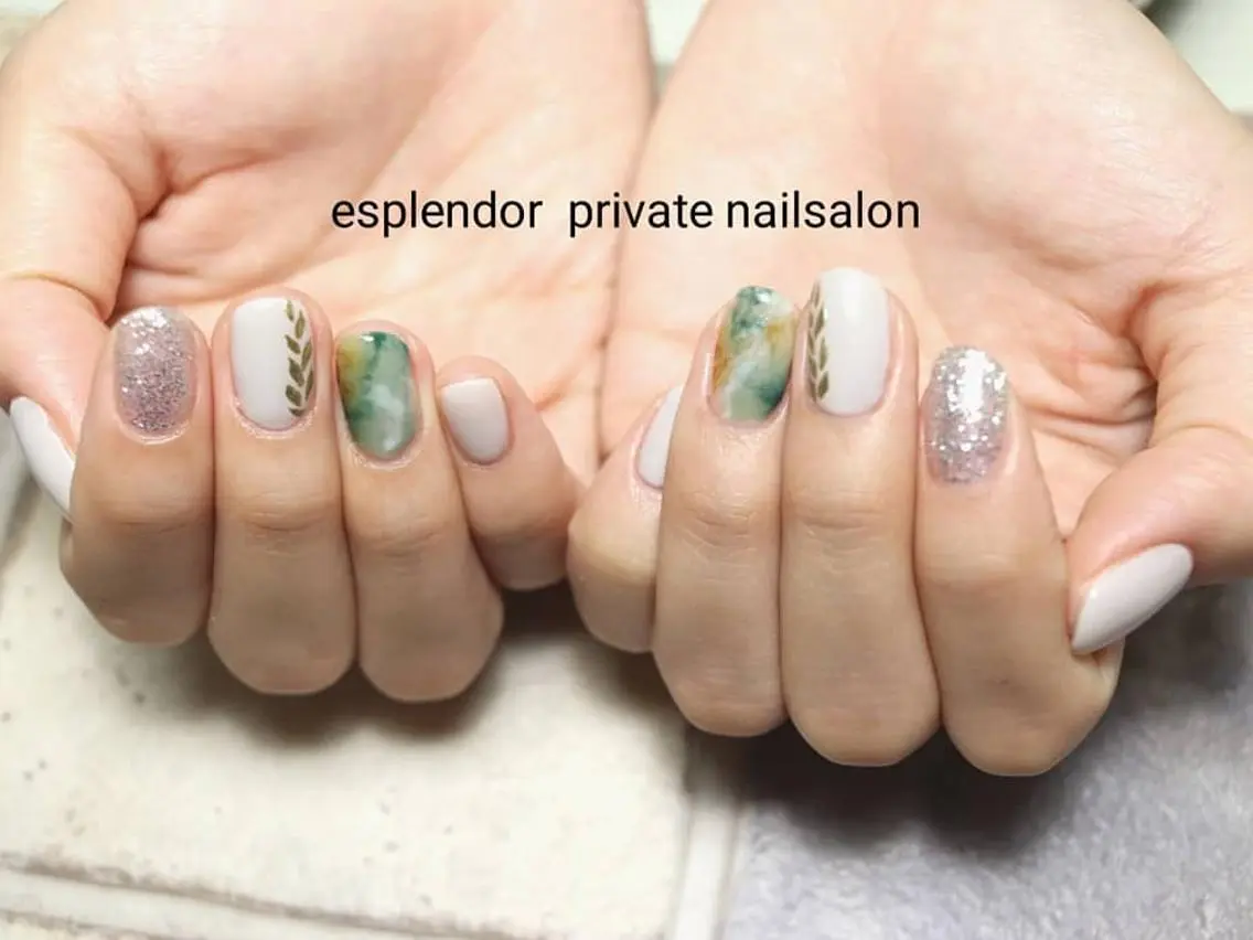 ネイル ニュアンスネイル esplendor  小野寺のネイルデザイン