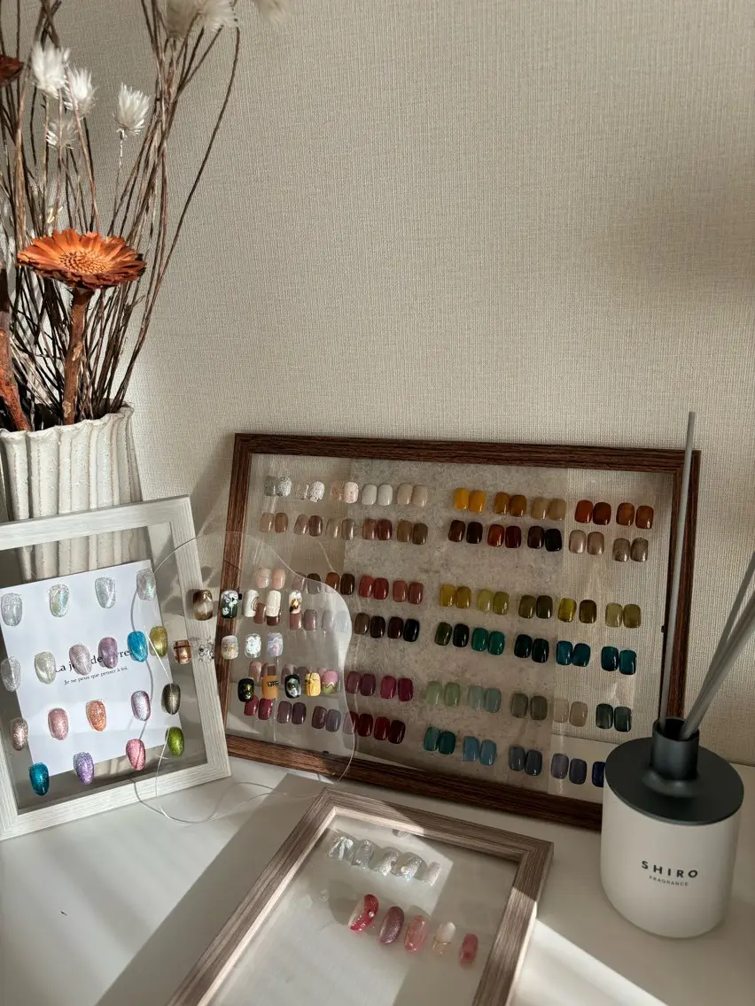 One color(オフあり、ケア込) / ワンカラー、マグネットネイル(2色までの写真