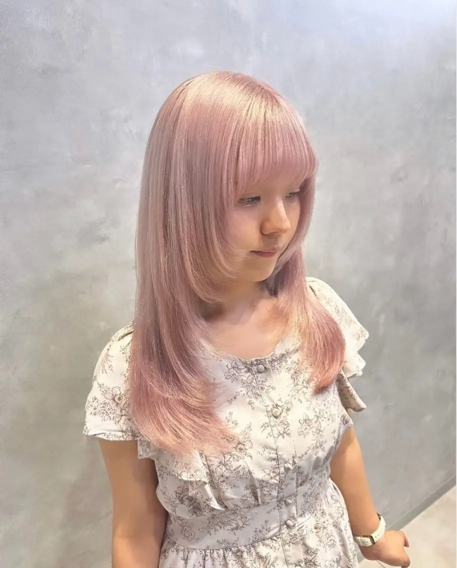 ロング カラー プルエクステ ブリーチ ピンクカラー ホワイトピンク エクステ ヘアカラー エクステ Fi-Ne原宿店店長 プルエクNANAMIのヘアスタイル