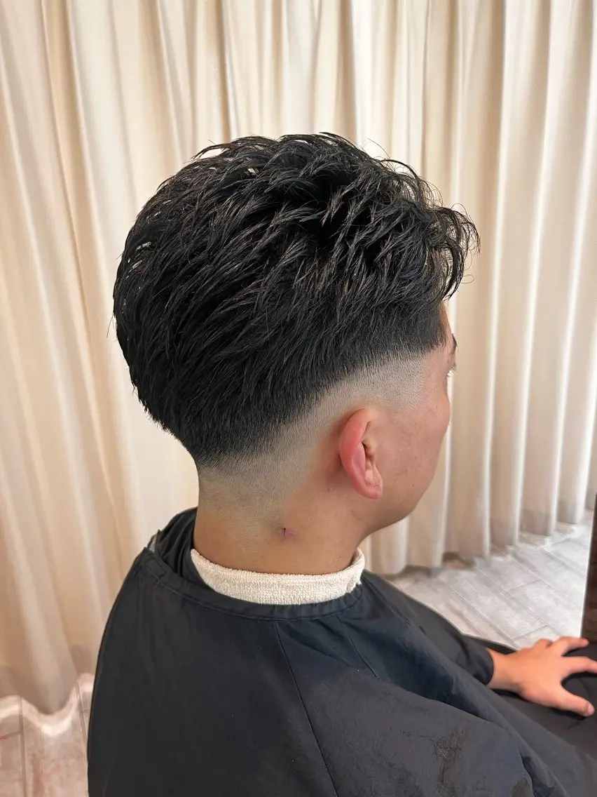 メンズ 上原 亘のヘアスタイル