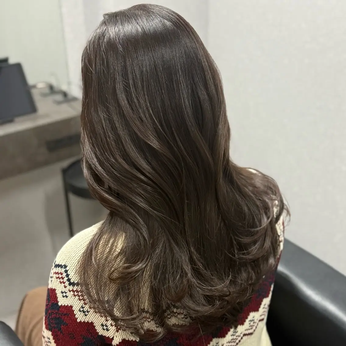 ロング カラー 黒髪 透明感カラー グレージュ オリーブカラー 髪質改善 ヘアカラー トリートメント 髪質改善Ⅰ透明感 艶カラーⅠたつやのヘアスタイル