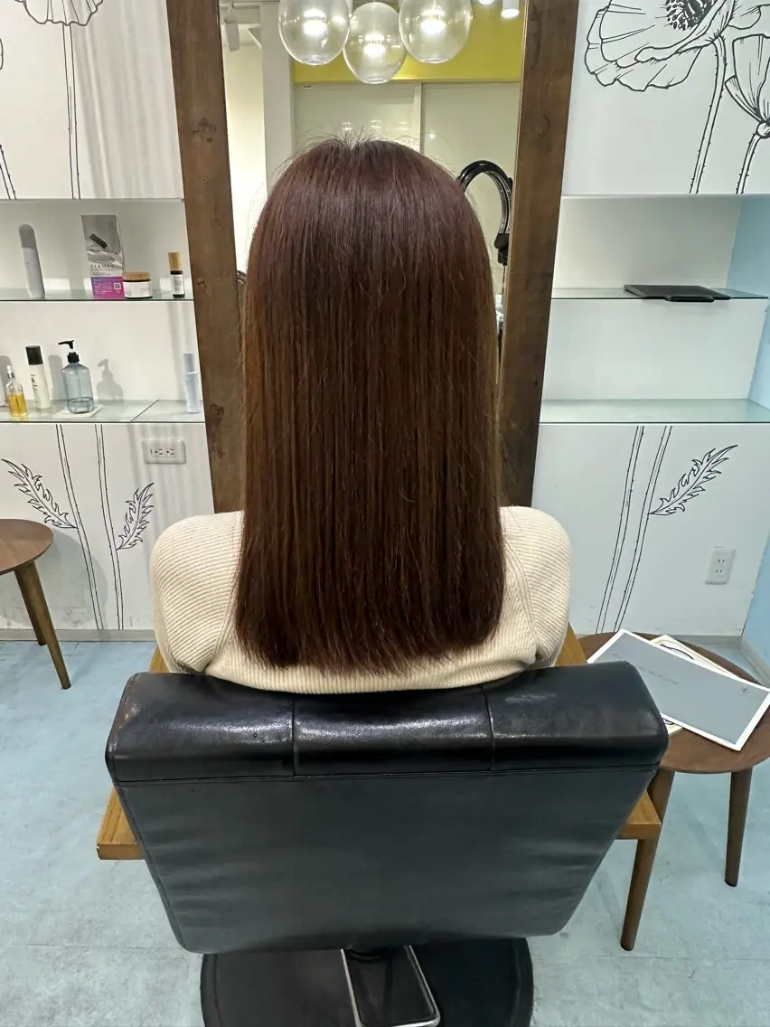 セミロング カラー ヘアカラー 足立 芹音のヘアスタイル