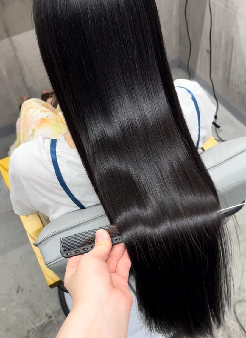 ロング カット トリートメント 髪質改善×美髪矯正 艶髪カラー　阪口のヘアスタイル