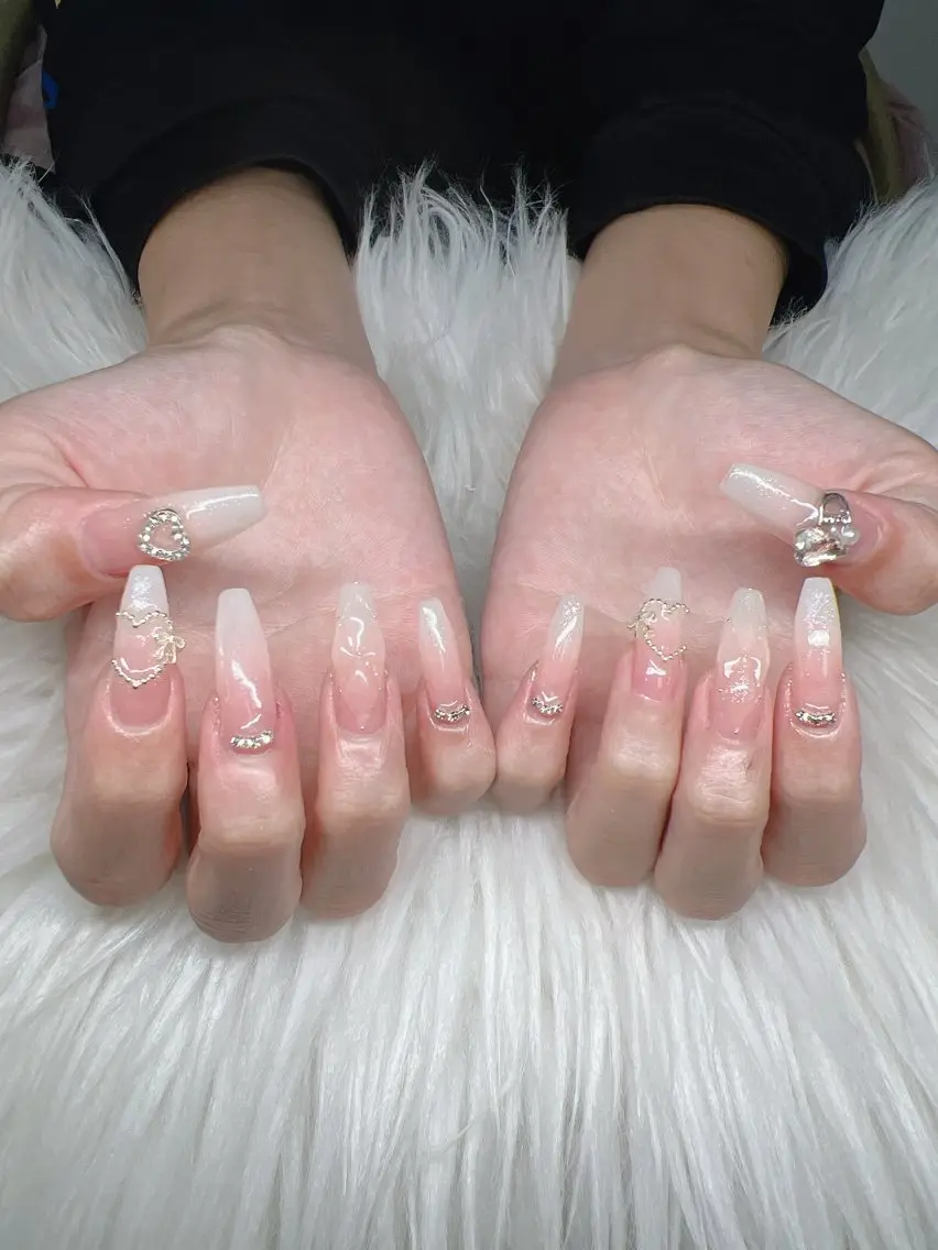 ネイル ハンドネイル Lee Nails チップ長さだし専門店のネイルデザイン