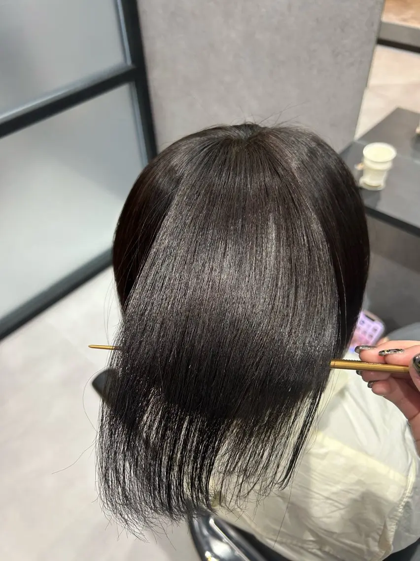 ショート カラー 佐野 彩音のヘアスタイル