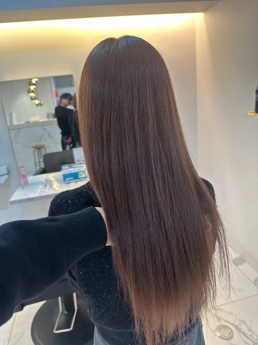 ロング カラー ブリーチ ブラウンカラー ショコラブラウン ブリーチなしカラー ピンクカラー カット ヘアカラー トリートメント 心斎橋/縮毛矯正 /艶髪カラーのヘアスタイル