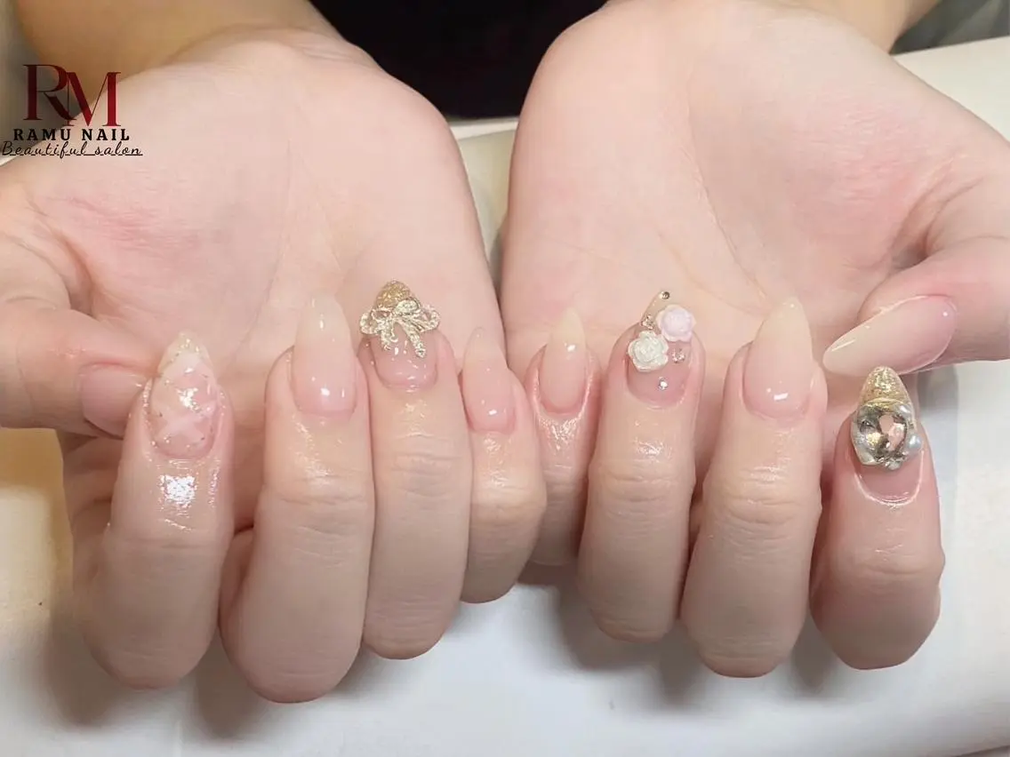 ネイル キラキラネイル マグネットネイル ミラーネイル ピンク ワンホンネイル ハンドネイル RAMU Nail 恵比寿店のネイルデザイン