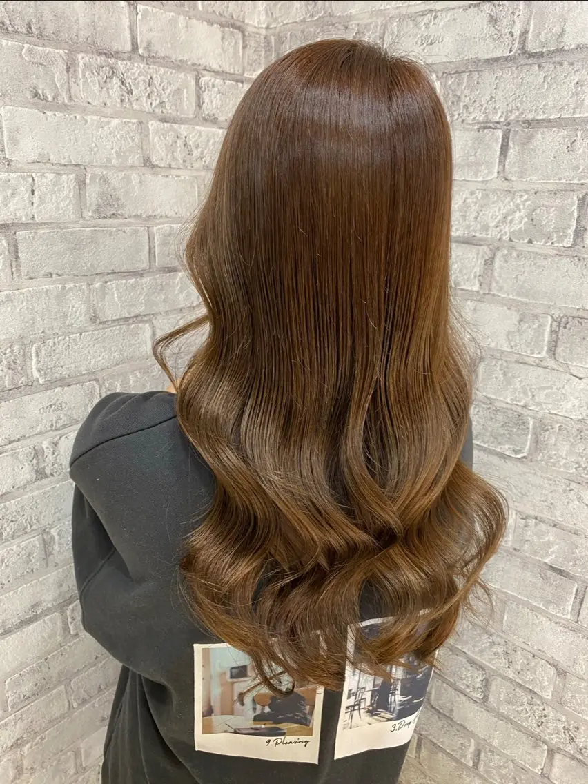 ロング カラー ブリーチ 透明感カラー ダブルカラー ブリーチなしカラー 顔まわりレイヤー カット ヘアカラー トリートメント 大人レイヤー& 透明感カラー💄のヘアスタイル