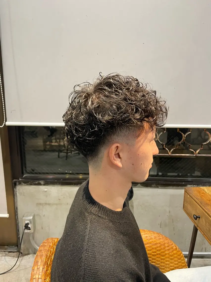 ショート パーマ メンズ メンズパーマ カット パーマ トリートメント ヘッドスパ ヘアセット 美髪/透明感/レイヤ ーTATSUKI☘️のヘアスタイル