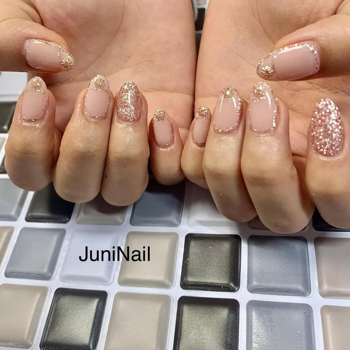 ネイル オーロラネイル クリアネイル フラッシュネイル フレンチネイル 氷ネイル・うるうるネイル ハンドネイル JuniNail 주니네일🇰🇷suのネイルデザイン