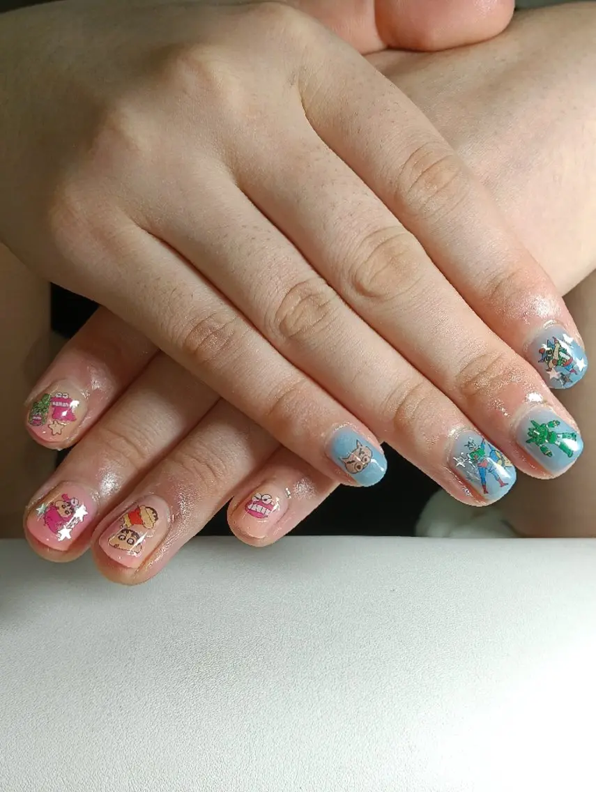 ネイル 持ち込み ハンドネイル 菫Nails🌝 夜間サロンのネイルデザイン
