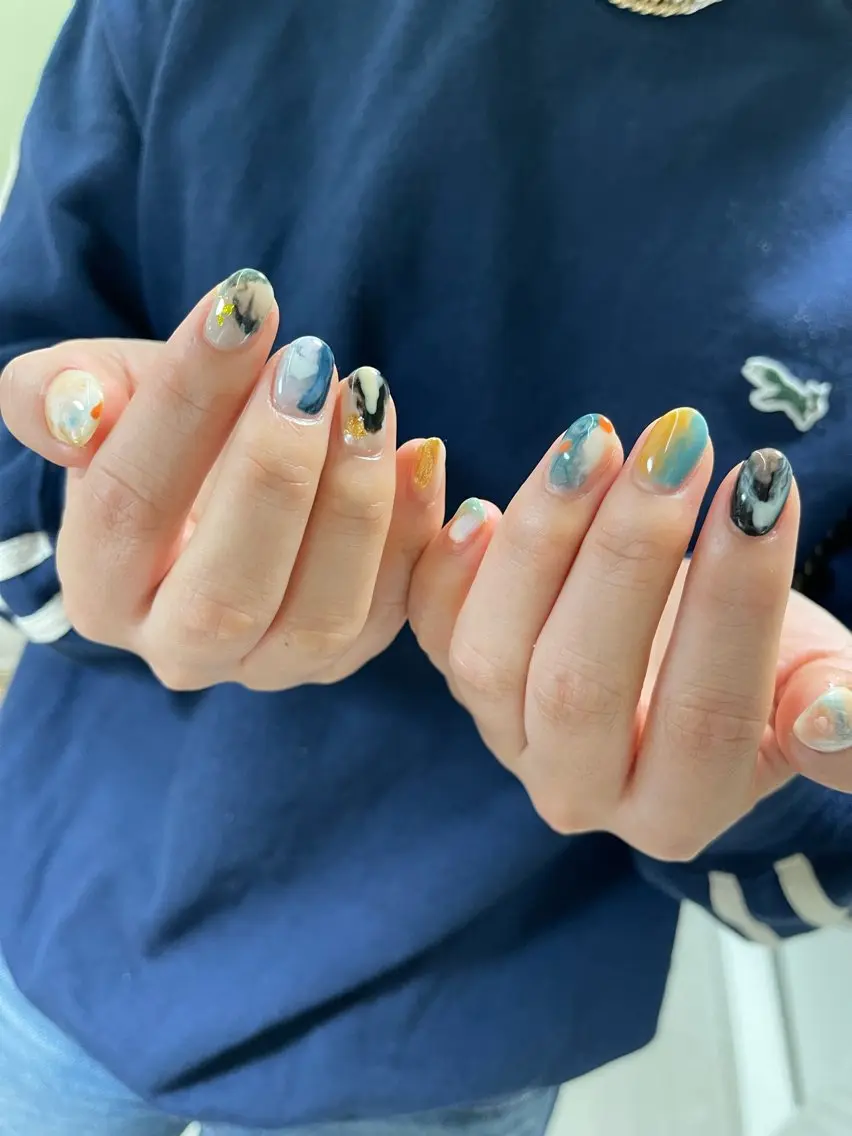 ネイル アートネイル Shis_🦄shi 韓国風キラキラネイルのネイルデザイン