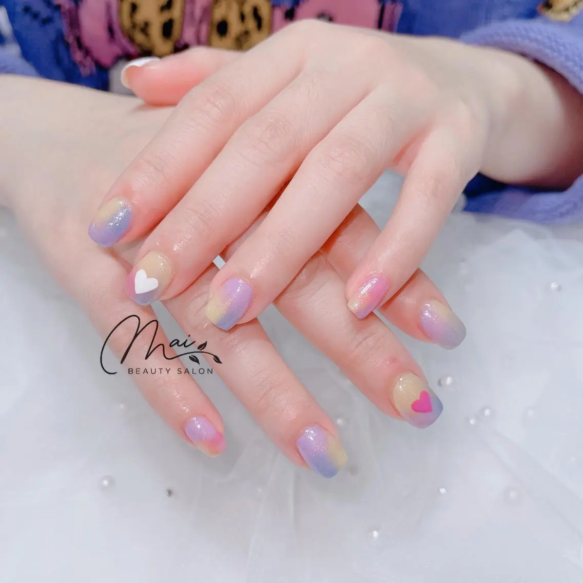 ネイル オーロラネイル チークネイル 長さ出し フラッシュネイル フットネイル MaiBeauty Niのネイルデザイン