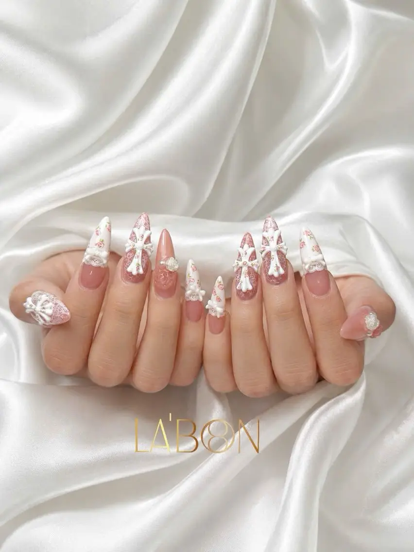 ロング Hana✴︎ Labon Artのネイルデザイン