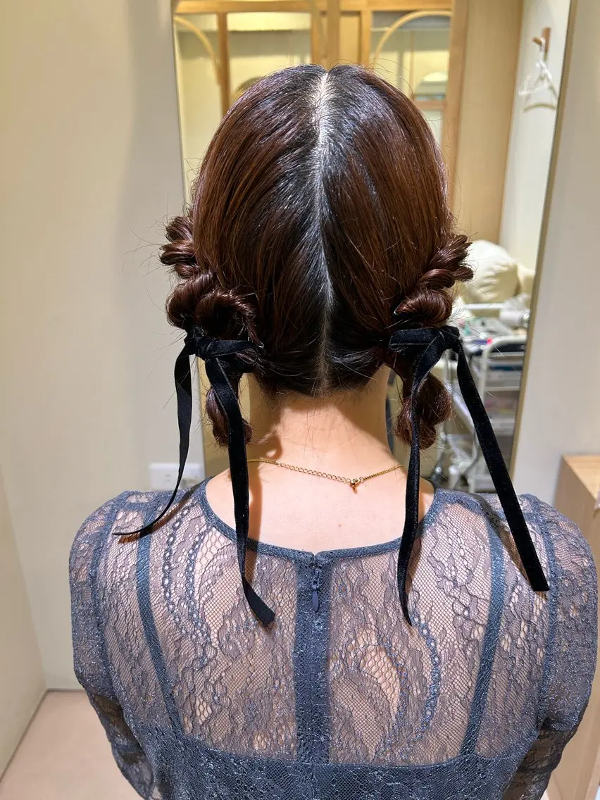 セミロング お団子ヘア ヘアセット ボウ🪞ヘアセット /メイク/マツパのマツエク・マツパデザイン
