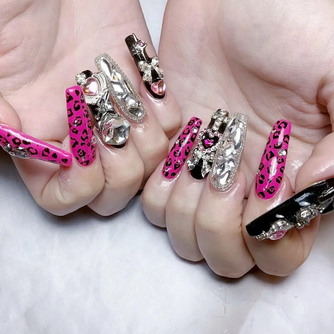 ネイル ハンドネイル 🩷Yun nail Salon 本店🩷のネイルデザイン
