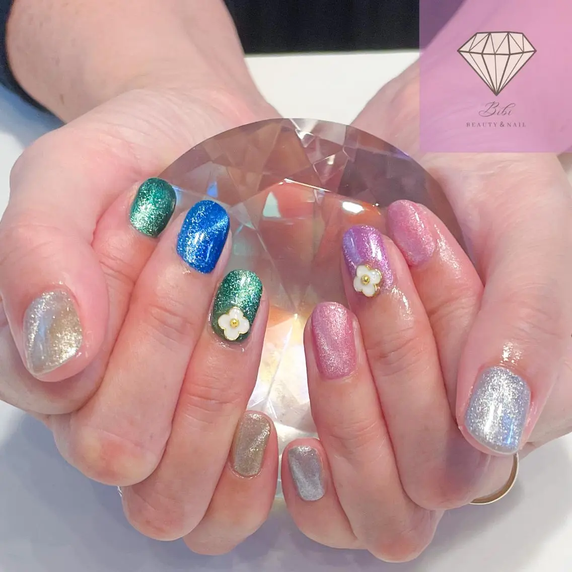 ネイル マグネットネイル ハンドネイル ネイルサロン💎 Bibiのネイルデザイン