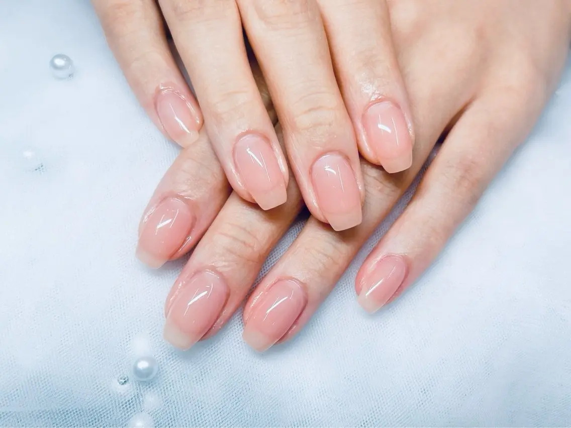 ネイル ジェルネイル マグネットネイル ニュアンスネイル オフィスネイル パラジェル ハンドネイル Salon PEARL(パール)のネイルデザイン