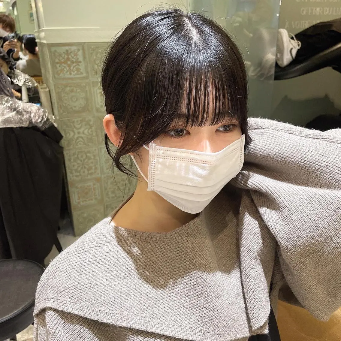 ミディアム カラー ベージュカラー 黒髪 ブリーチ ブルーカラー ブルーブラック カット トリートメント 木屋元一/縮毛矯正 /前髪/レイヤーのヘアスタイル
