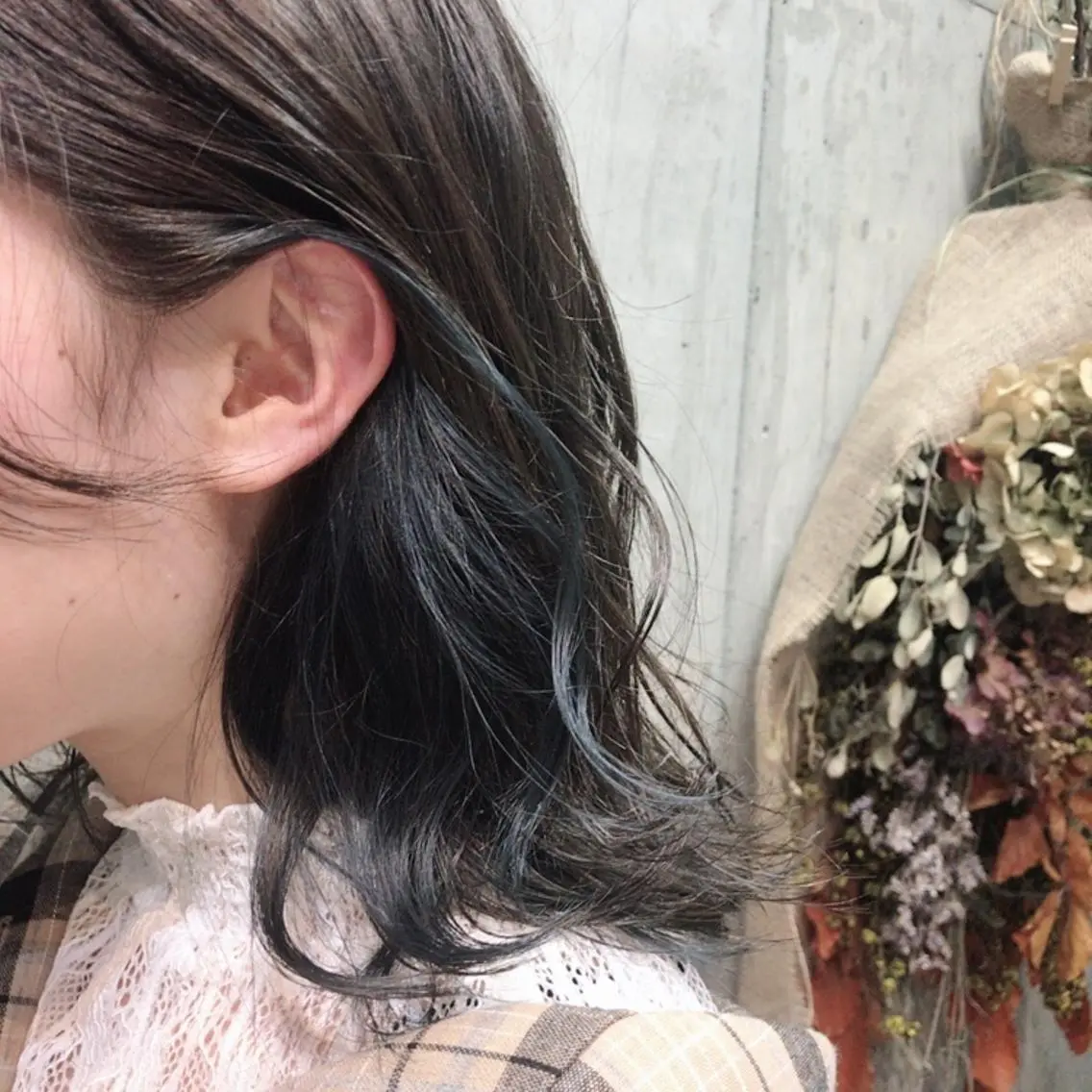 ミディアム カラー ブルーカラー インナーカラー 韓国ヘア☁️ mitsukiのヘアスタイル