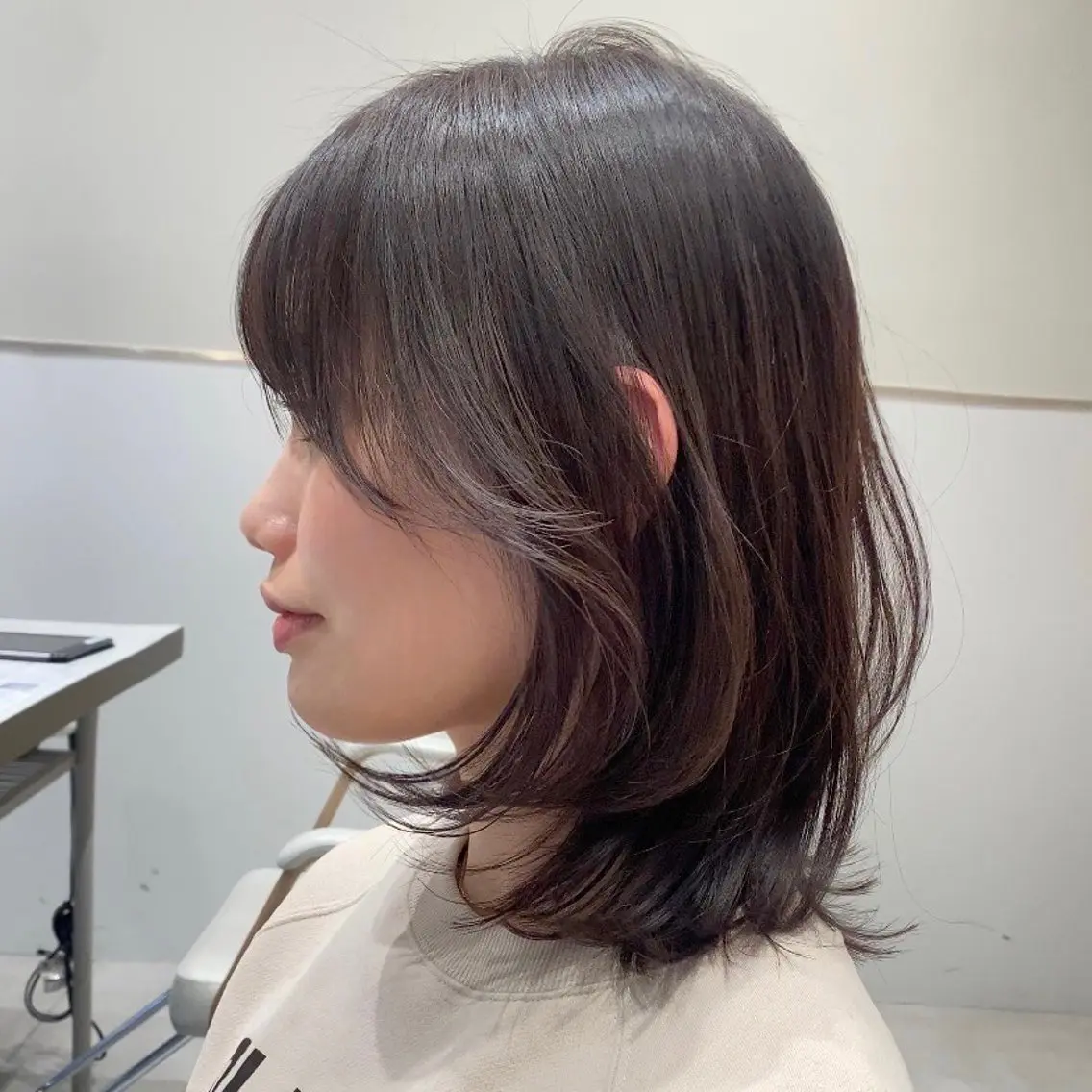 ミディアム カラー パーマ ヘアアレンジ ボブレイヤー ボブ 顔周りカット 髪質改善 レイヤーカット カット ヘアカラー トリートメント ヘアセット 小野寺瑞希 /最小顔カットのヘアスタイル