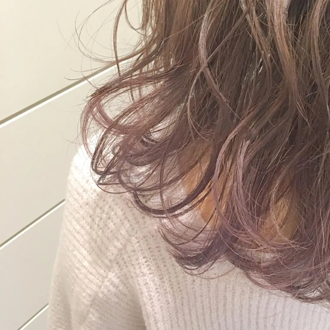 セミロング カラー ブリーチ デザインカラー ピンクカラー ピンクパープル パープルカラー 🍊新宿南口🍊 ERINAのヘアスタイル