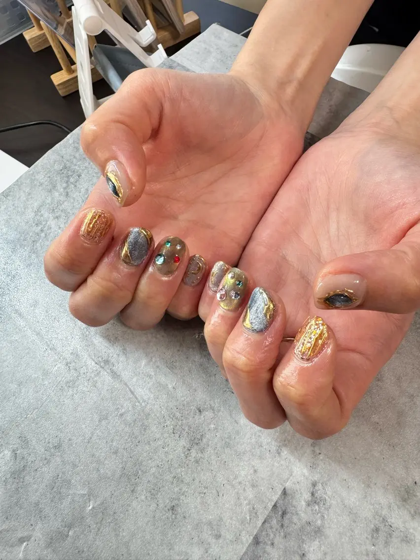 ネイル マグネットネイル ミラーネイル ハンドネイル N.plus NaiLのネイルデザイン