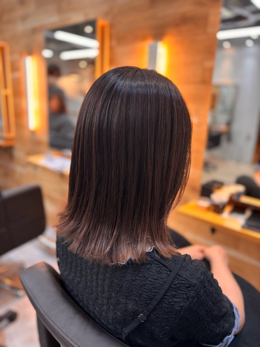 ミディアム ハイライト 小川 海のヘアスタイル