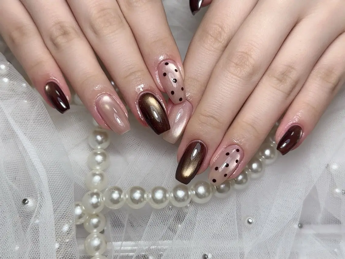 ネイル ハンドネイル NAIL CIRCLESのネイルデザイン