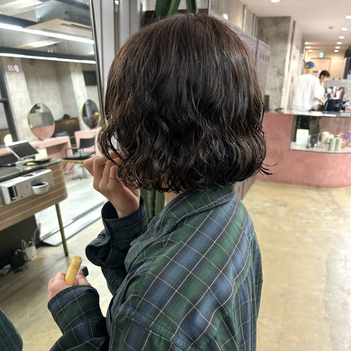 ミディアム カラー パーマ ミディアムパーマ ボブ カット ヘアカラー パーマ 伊藤ほのか/パーマ /酸性ストレートのヘアスタイル