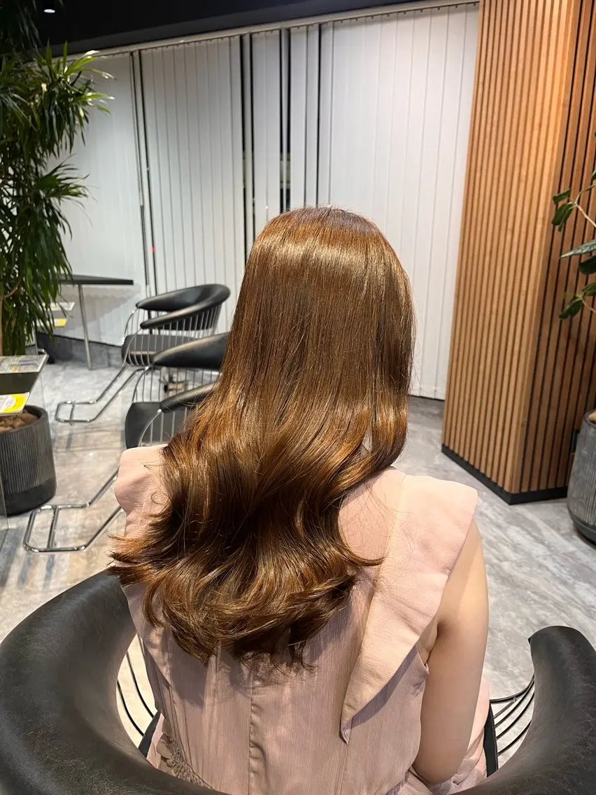 セミロング 長塚 花のヘアスタイル