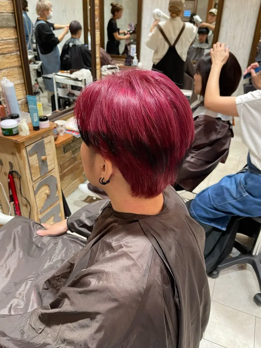 ショート カラー メンズ ヘアカラー 六反 仁哉のヘアスタイル