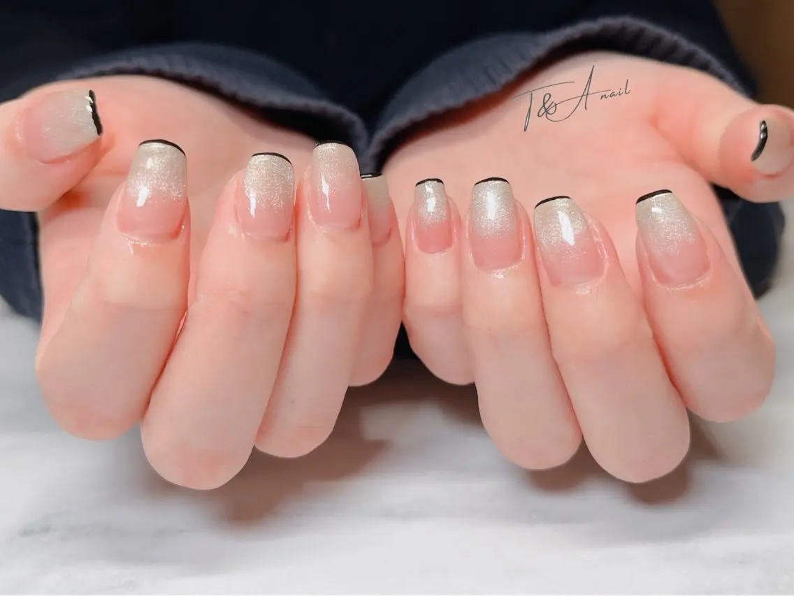 ネイル フレンチネイル ジェルネイル グラデーション キラキラネイル ラメ(グリッター) T&A nailのネイルデザイン