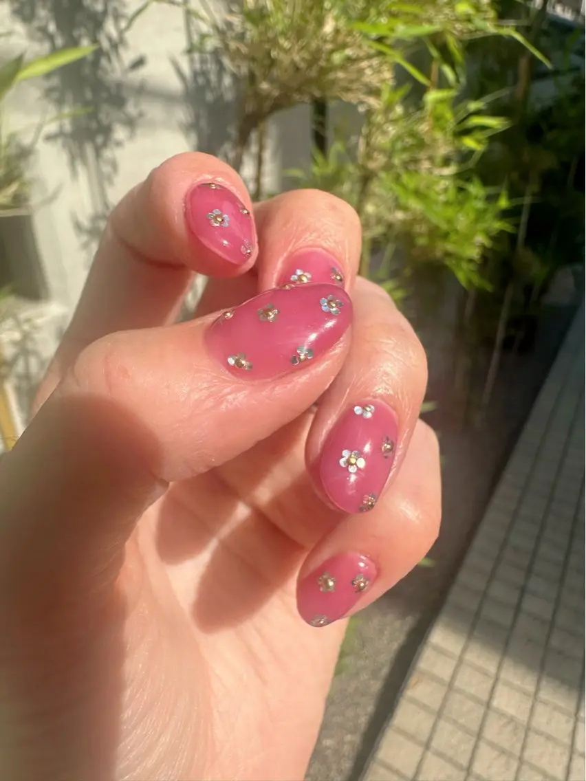 ネイル クリアネイル フラワーネイル ホログラムネイル 氷ネイル・うるうるネイル 韓国ネイル 🪞KAPE NAIL 🪞のネイルデザイン