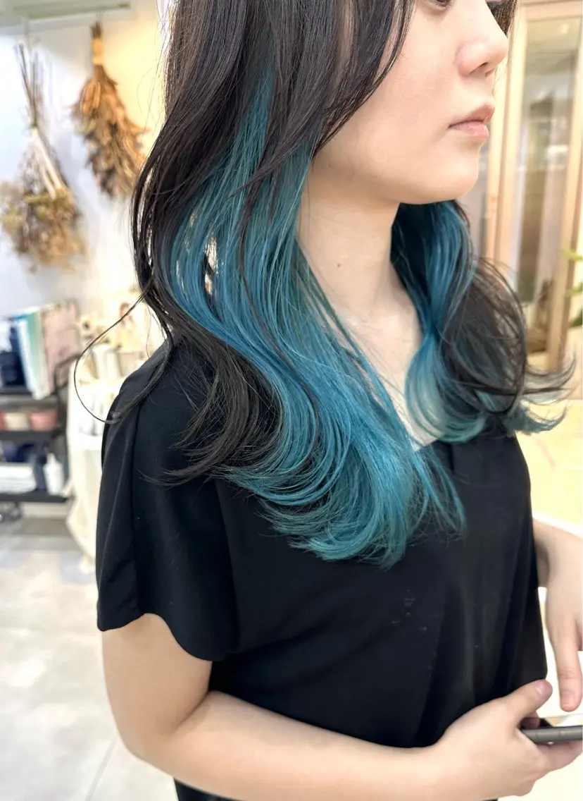 セミロング カラー ブルーカラー インナーカラー ヘアカラー トリートメント 木下大地 HAIR Oneのヘアスタイル