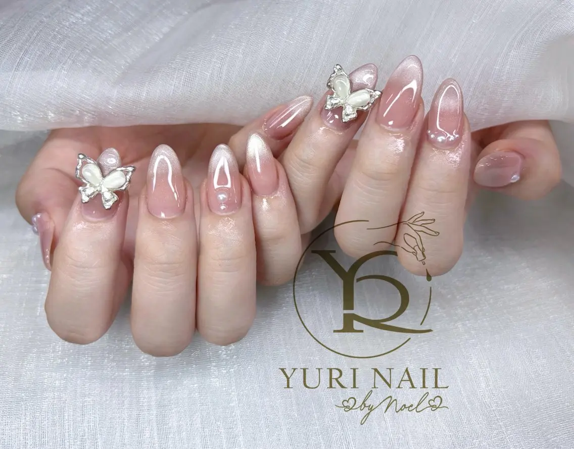 ネイル ハンドネイル フットネイル ハンドケア YURI Nail NARITAのネイルデザイン
