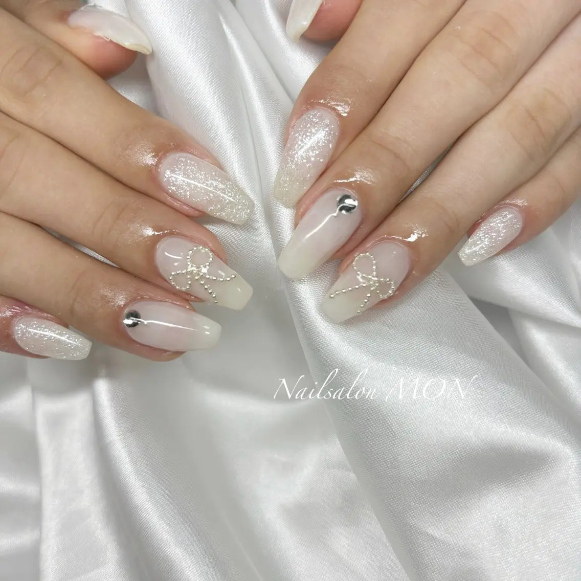 ネイル ストーンネイル ハンドネイル Nailsalon MONのネイルデザイン