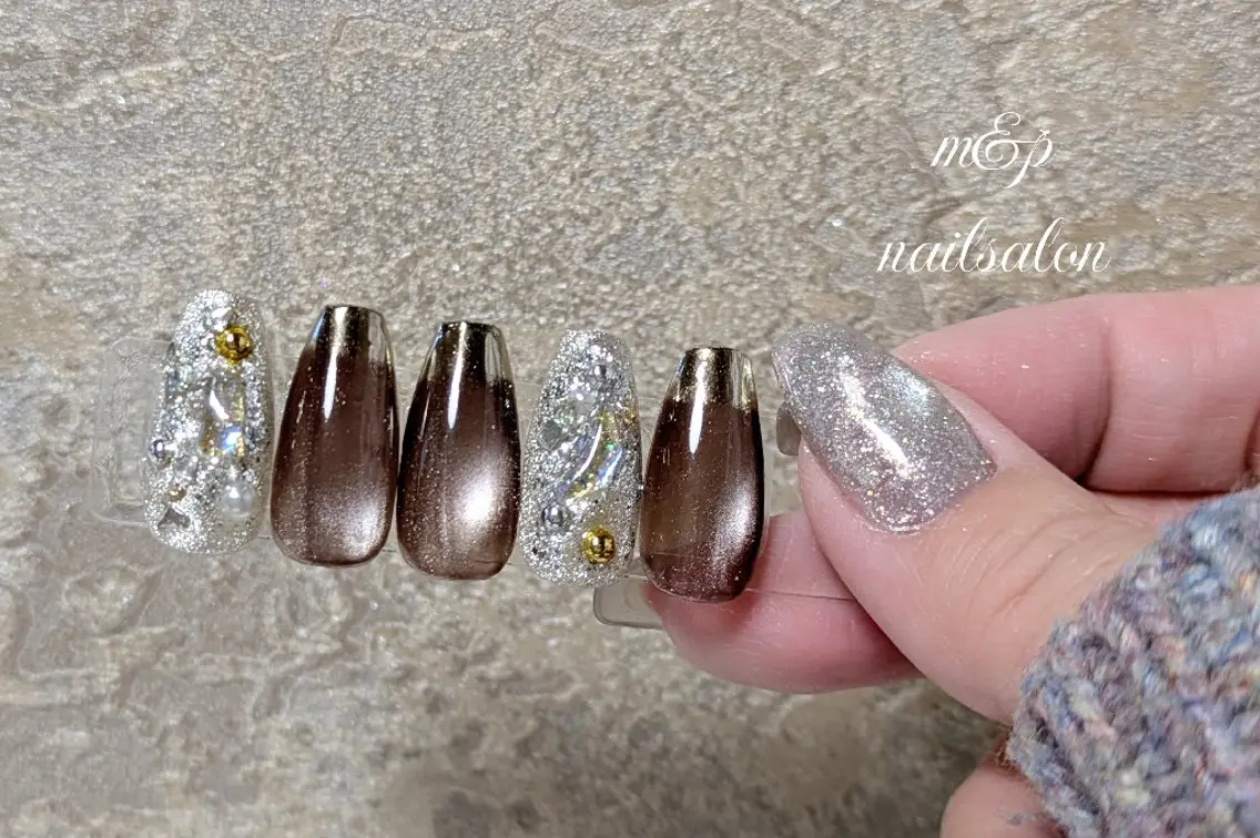 ネイル マグネットネイル シンプルネイル ハンドネイル m&pPrivate nailsalonのネイルデザイン