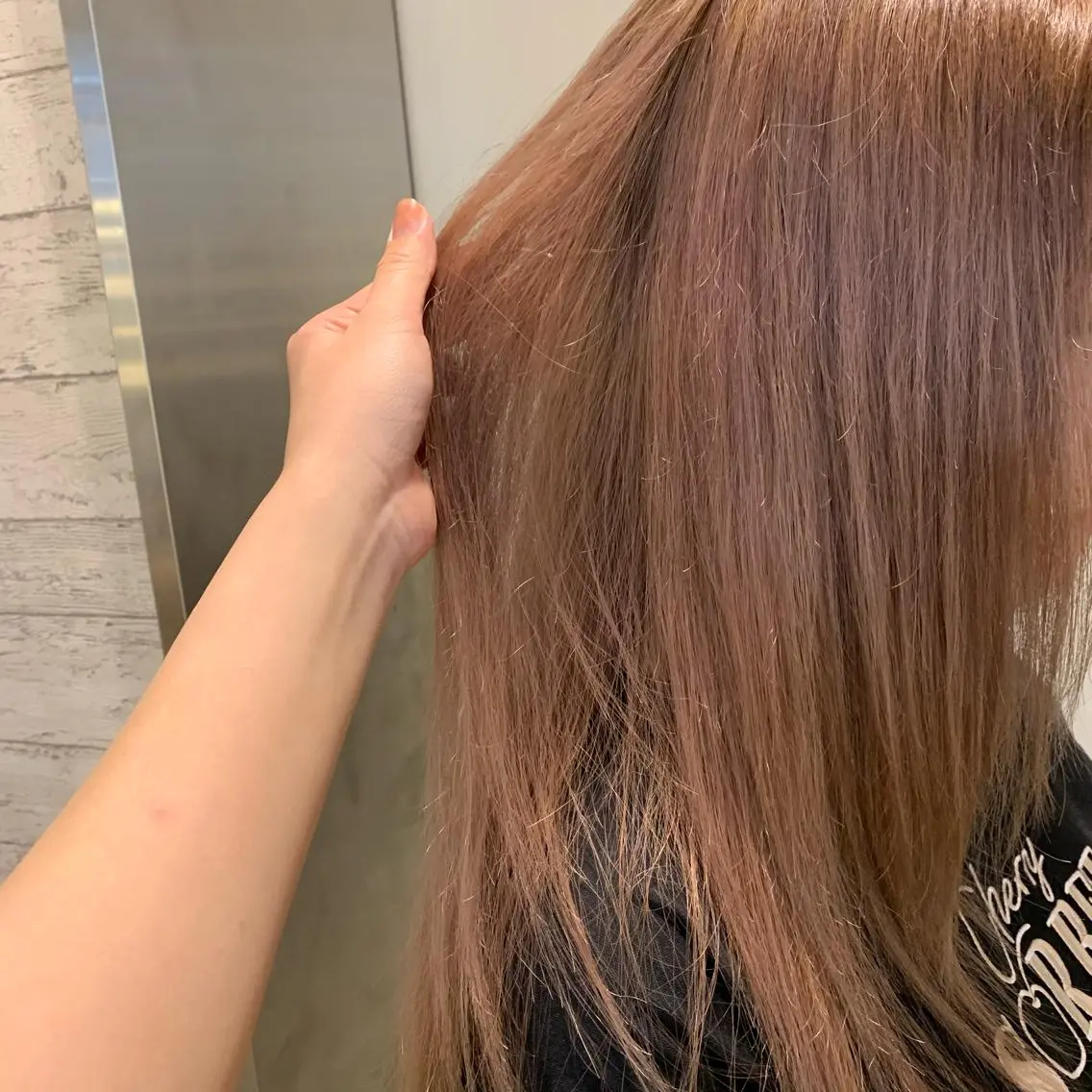 カラー 天野 利咲のヘアスタイル