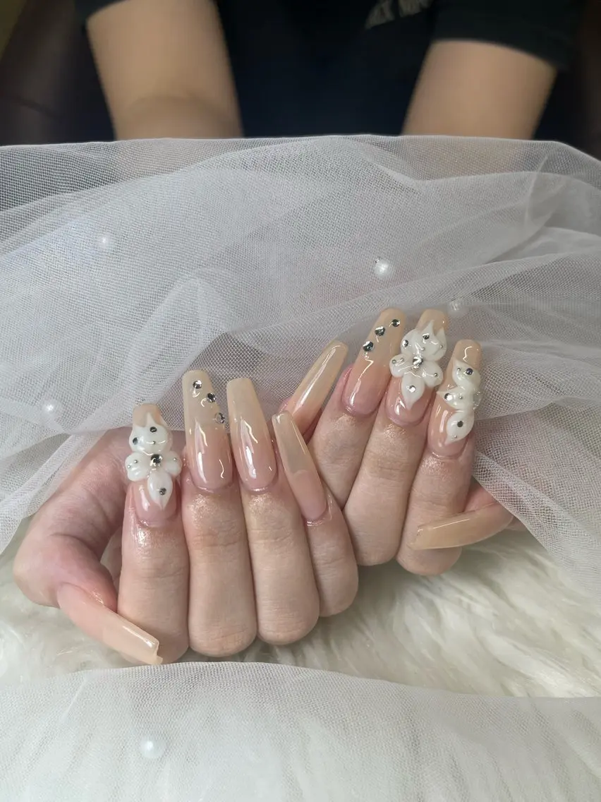 ネイル ハンドネイル NiJi Nailsのネイルデザイン